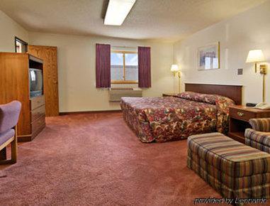 Super 8 By Wyndham Longmont/Del Camino Hotel Room photo